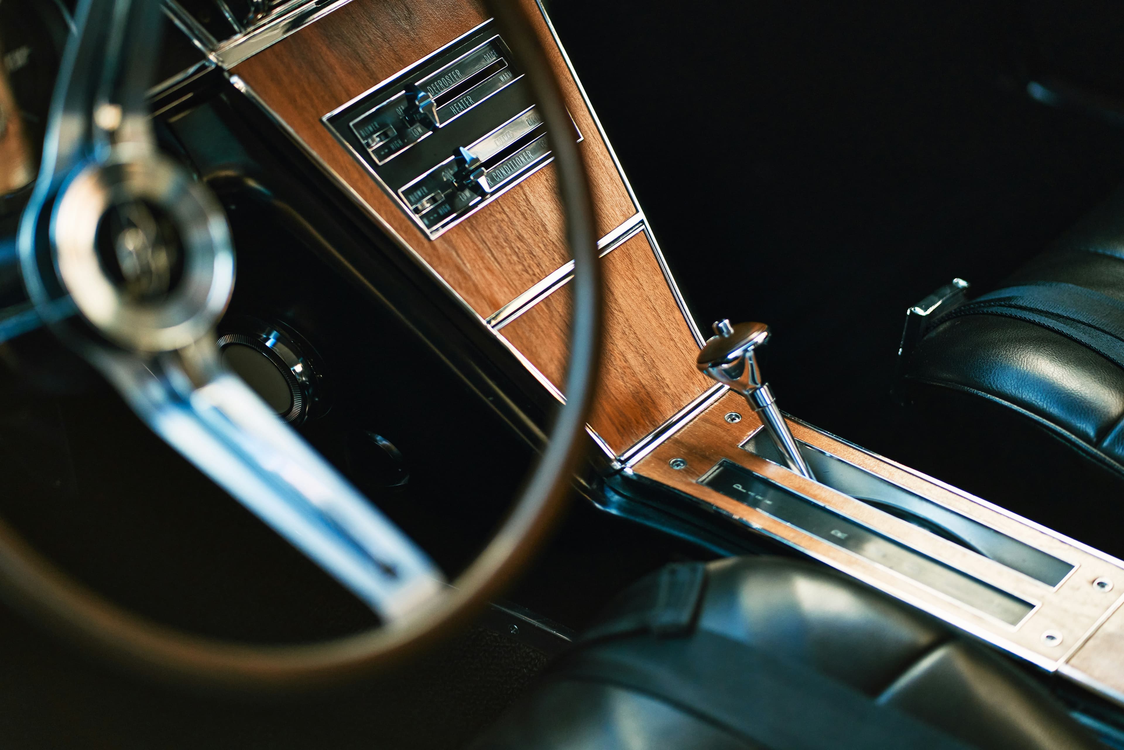 Interior Vacuum & Shampoo